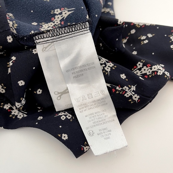 Cyrillus Paris Navy Floral Print Blouse Size 34/4 - Picture 7 of 8